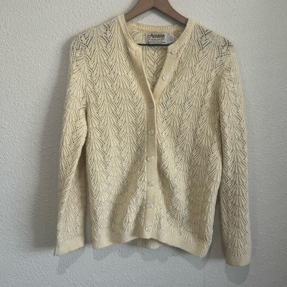 VTG Amana Woolen Mills Salesroom Cardigan Medium Button Up Cream Textured Knit - Picture 1 of 7